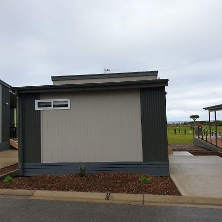 Nrma Victor Harbor Beachfront Holiday Park Екстер'єр фото