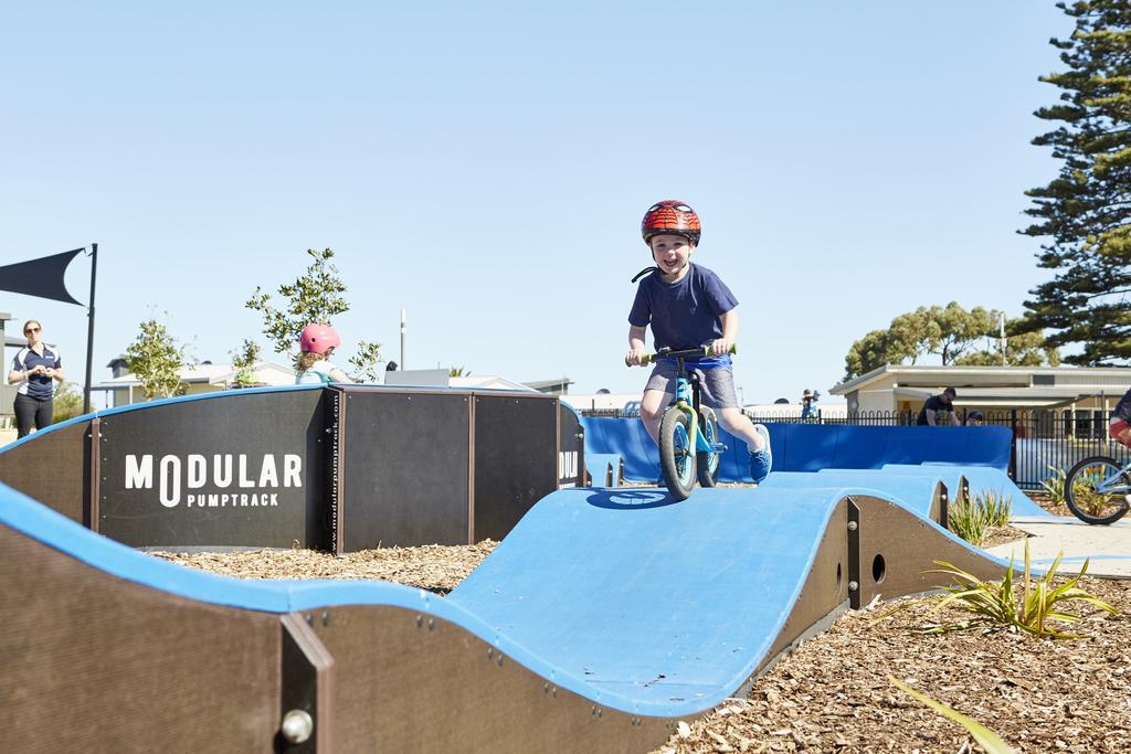 Nrma Victor Harbor Beachfront Holiday Park Екстер'єр фото